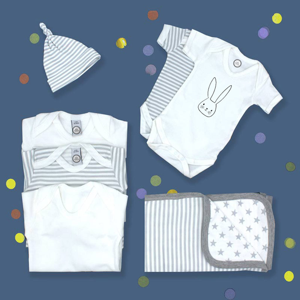 Newborn baby best sale clothes starter kit